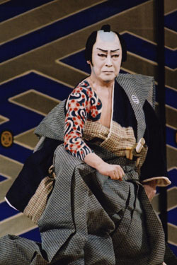 Onoe Kikugoro as Magistrate Toyama