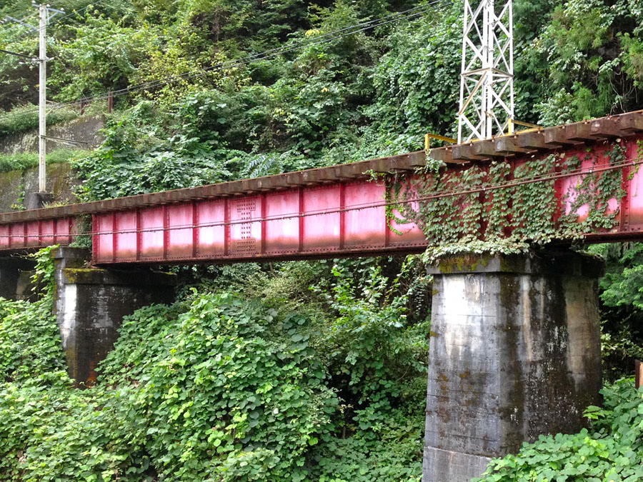 Railway bridge near Bushu-Hino Station, Chichibu.