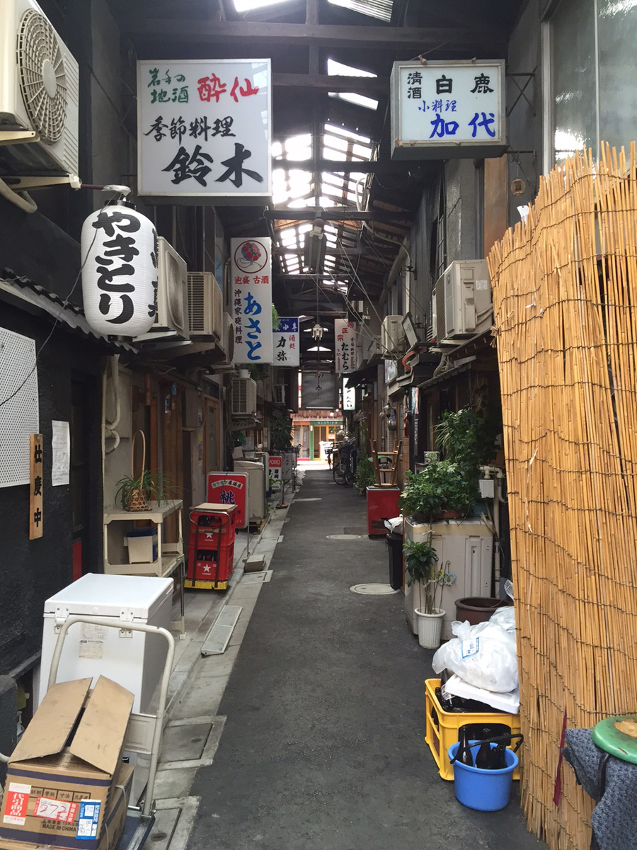 Side street in Yanaka, Tokyo