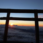 The sunrise on the sidelines of the shrine, Mount Fuji